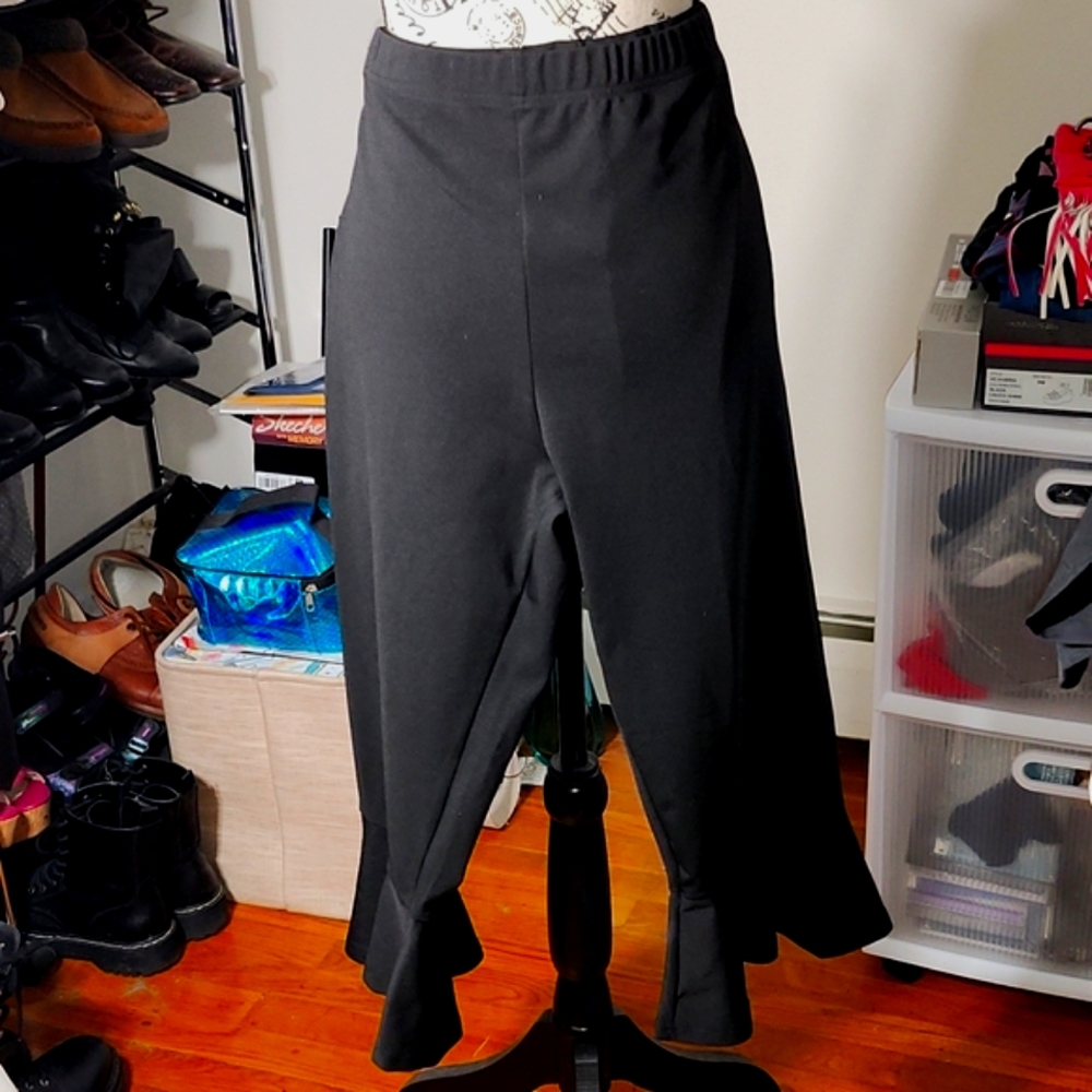 Emery Rose cropped pants - Picture 2 of 4